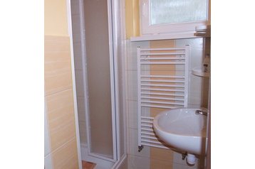 Slovensko Chata Liptovský Trnovec, Exteriér